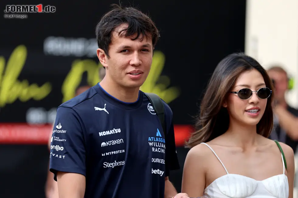 Foto zur News: Alexander Albon (Williams) mit Lily Muni He