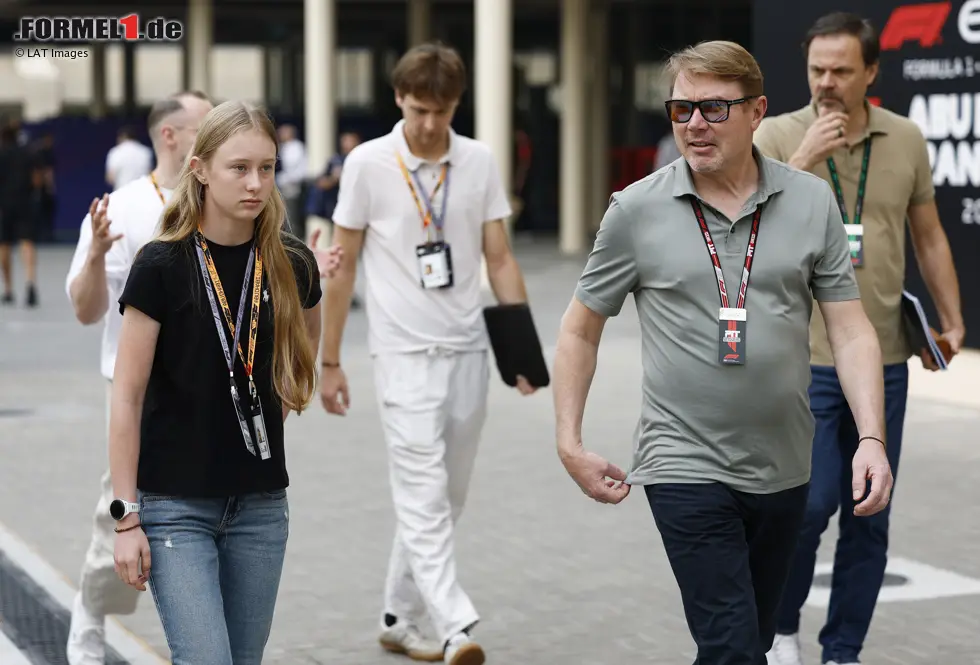 Foto zur News: Mika Häkkinen mit seiner Tochter
