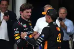 Foto zur News: Max Verstappen (Red Bull) und Lando Norris (McLaren)