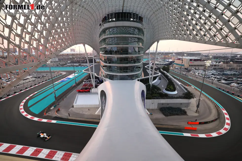 Foto zur News: Liam Lawson (Racing Bulls)