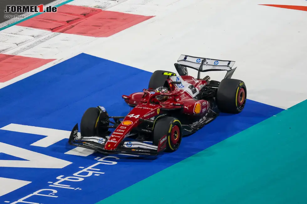Foto zur News: Lewis Hamilton (Ferrari)