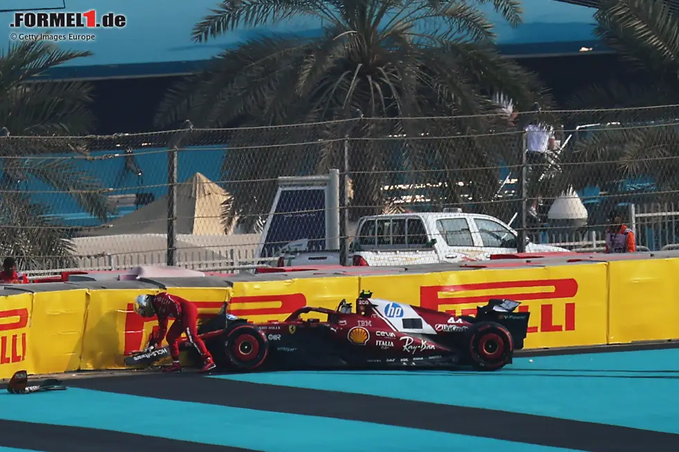 Foto zur News: Lewis Hamilton (Ferrari) und Mark Thompson