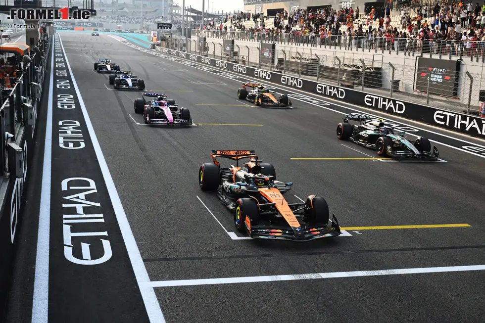 Foto zur News: Andrea Kimi Antonelli und Oscar Piastri (McLaren)