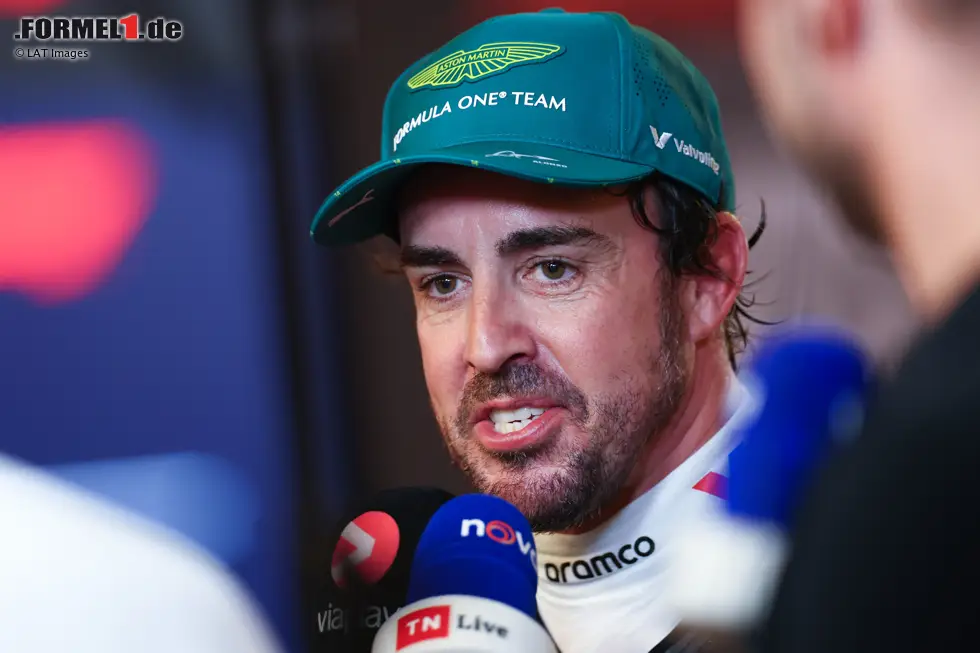 Foto zur News: Fernando Alonso (Aston Martin)