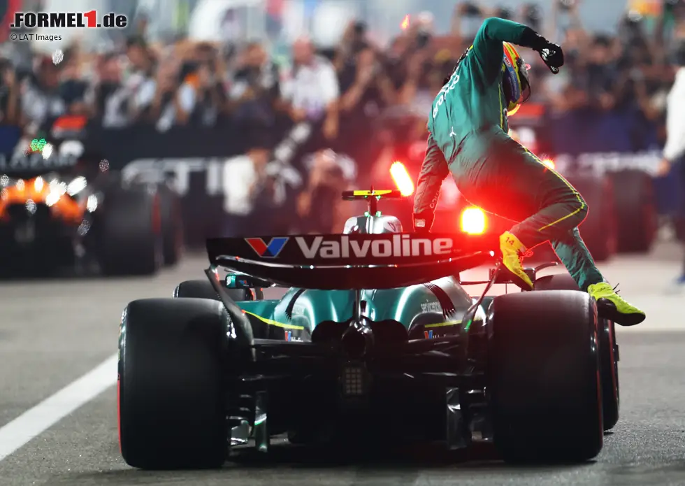 Foto zur News: Fernando Alonso (Aston Martin)