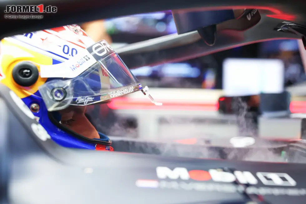 Foto zur News: Max Verstappen (Red Bull) und Mark Thompson