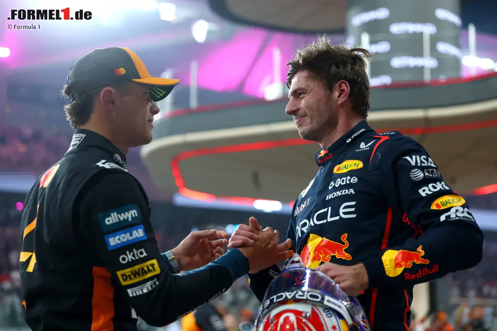 Foto zur News: Max Verstappen (Red Bull) und Lando Norris (McLaren)