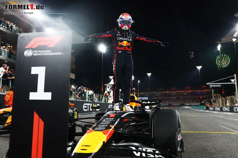Foto zur News: Max Verstappen (Red Bull) und Mark Thompson