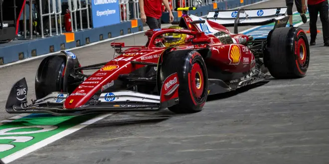 Foto zur News: Lewis Hamilton droht Gridstrafe