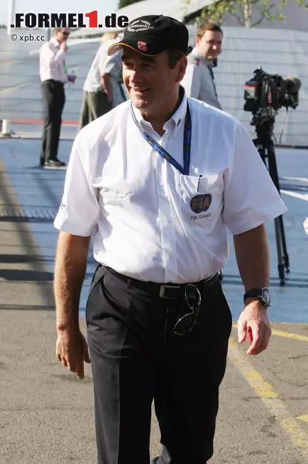 Foto zur News: Etwas runder als zu aktiven Zeiten, aber immer noch Racer aus Leidenschaft: Nigel Mansell (56), Weltmeister von 1992, war am vergangenen Wochenende einer von vier FIA-Rennkommissaren.