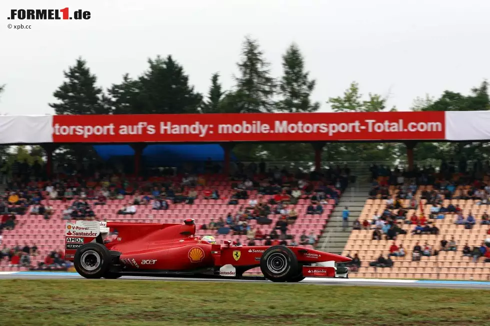 Foto zur News: Rot steht in Hockenheim für Speed: das schnellste Auto (Ferrari) und die schnellste Formel-1-Seite im mobilen Internet (&#039;Motorsport-Total.com&#039;)!