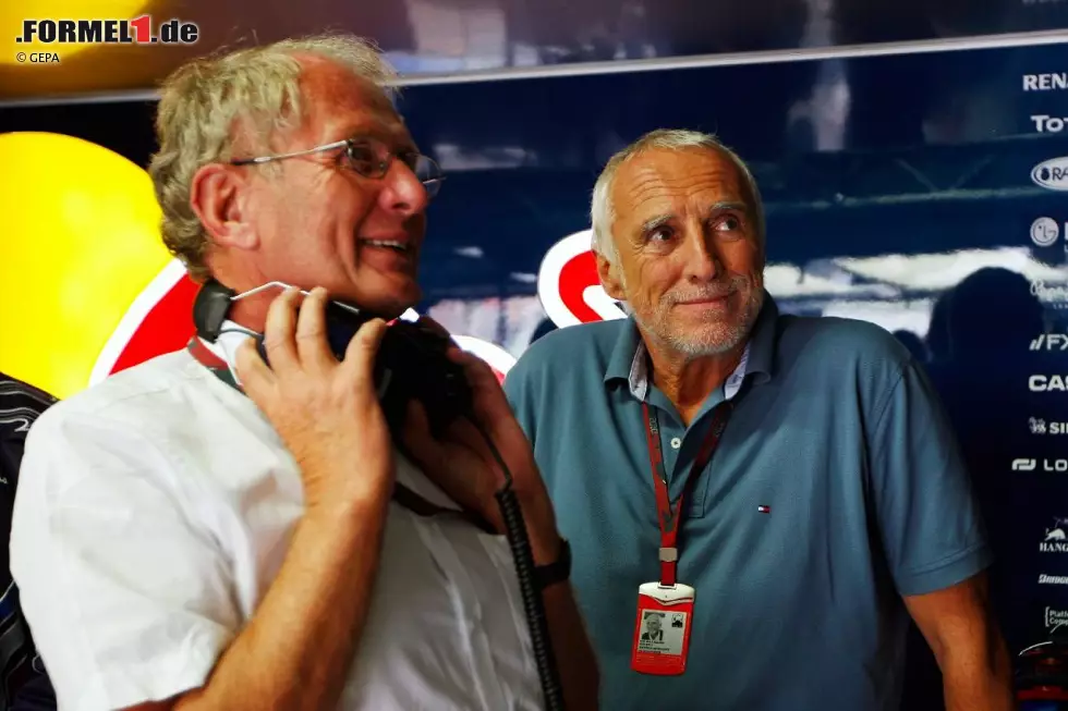 Seltener Gast bei den Grands Prix: Red-Bull-Konzernchef Dietrich Mateschitz (rechts) ließ sich von seinem Motorsportkonsulenten Helmut Marko erklären, warum Sebastian Vettel gegen die Ferraris nicht gewinnen konnte. Mateschitz ist vier Milliarden Euro schwer. Foto zur News: Seltener Gast bei den Grands Prix: Red-Bull-Konzernchef Dietrich Mateschitz (rechts) ließ sich von seinem Motorsportkonsulenten Helmut Marko erklären, warum Sebastian Vettel gegen die Ferraris nicht gewinnen konnte. Mateschitz ist vier Milliarden Euro schwer.