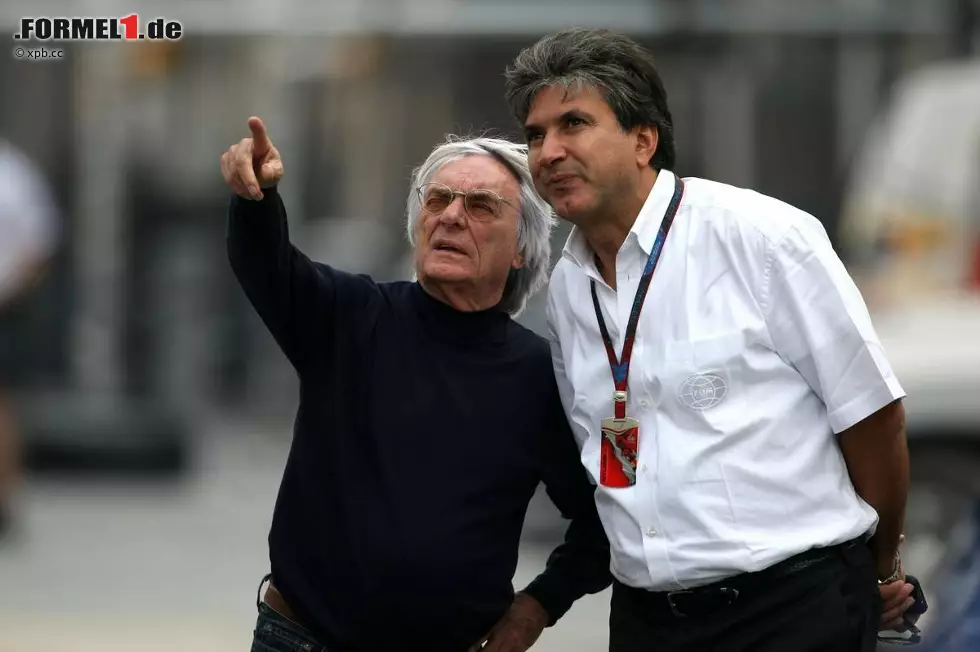 Ecclestones rechte Hand und der Fahrerlager-Chef der Formel 1: Pasquale Lattuneddu. Im Schatten seines Chefs ist er zu einem der mächtigsten und einflussreichsten Männer hinter den Kulissen der Formel 1 geworden. Foto zur News: Ecclestones rechte Hand und der Fahrerlager-Chef der Formel 1: Pasquale Lattuneddu. Im Schatten seines Chefs ist er zu einem der mächtigsten und einflussreichsten Männer hinter den Kulissen der Formel 1 geworden.