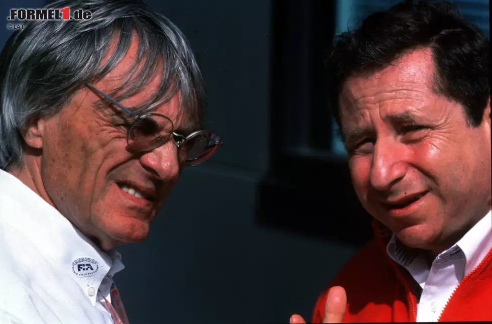 Foto zur News: Spätestens mit dem Tod von Enzo Ferrari ist Ecclestone der neue "starke Mann" der Formel 1.