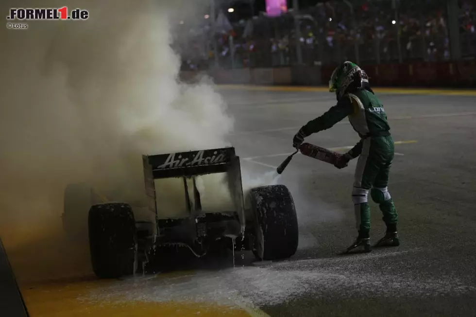 Foto zur News: ... hält Kovalainen noch ein bisschen länger drauf.