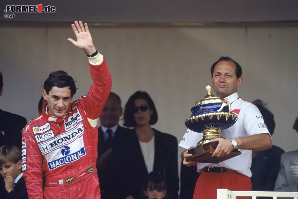 Monte Carlo zum Fünften: Mit Teamchef Ron Dennis in der Fürstenloge. Bis heute ist Senna in den Straßen an der Cote d'Azur alleiniger Rekordsieger mit sechs Grand-Prix-Erfolgen. Foto zur News: Monte Carlo zum Fünften: Mit Teamchef Ron Dennis in der Fürstenloge. Bis heute ist Senna in den Straßen an der Cote d'Azur alleiniger Rekordsieger mit sechs Grand-Prix-Erfolgen.