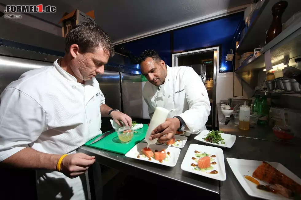 Foto zur News: Am besten essen kann man momentan bei Williams, denn gekocht wird dort derzeit vom Zwei-Sterne-Koch Michael Caines. Caines ist normalerweise Chefkoch im prestigeträchtigen Gidleigh Park in Chagford und wurde für seine Künste von der Queen zum Member of the Order of the British Empire ernannt. Mahlzeit!