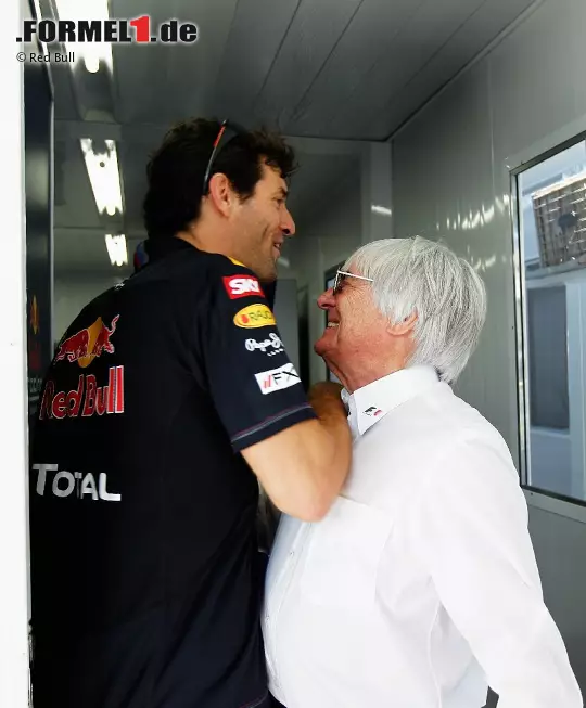 ... sicher nicht Mark Webber herbei! Denn in einer Schlägerei hätte Formel-1-Boss Bernie Ecclestone gegen den Red-Bull-Piloten keine Chance, wie sich bei dieser Flachserei herausgestellt hat. Foto zur News: ... sicher nicht Mark Webber herbei! Denn in einer Schlägerei hätte Formel-1-Boss Bernie Ecclestone gegen den Red-Bull-Piloten keine Chance, wie sich bei dieser Flachserei herausgestellt hat.