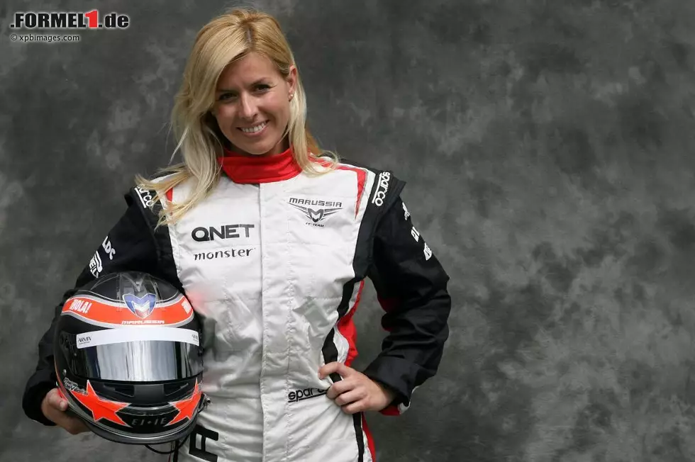 Endlich wieder eine Frau in der Formel 1: Die Spanierin Maria de Villota ist Ersatzmann (-frau) von Timo Glock bei Marussia. Ihr neuer Manager Mark Blundell soll ihr bald ein Stammcockpit verschaffen. Das hat es seit Flavio Briatores Ex Giovanna Amati (1992 auf Brabham) nicht mehr gegeben. Foto zur News: Endlich wieder eine Frau in der Formel 1: Die Spanierin Maria de Villota ist Ersatzmann (-frau) von Timo Glock bei Marussia. Ihr neuer Manager Mark Blundell soll ihr bald ein Stammcockpit verschaffen. Das hat es seit Flavio Briatores Ex Giovanna Amati (1992 auf Brabham) nicht mehr gegeben.