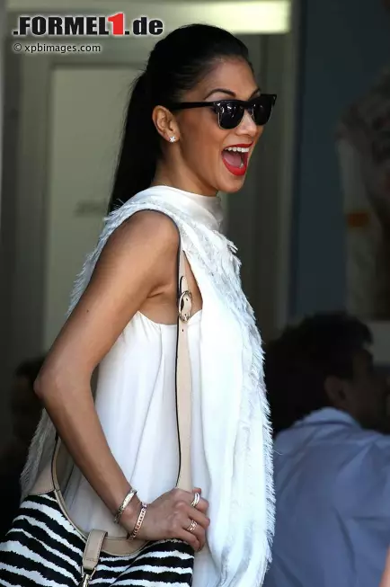 Foto zur News: Auch für Lewis Hamilton lief es mit Pole-Position und Platz drei recht gut. Seine On-&amp;-Off-Beziehung mit &quot;Pussycat Doll&quot; Nicole Scherzinger ist derzeit wieder &quot;on&quot; - nach einer Versöhnung am Sunset Boulevard in Hollywood.