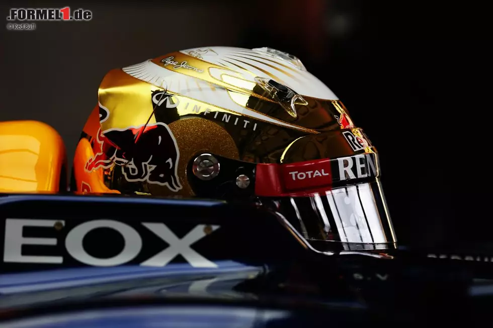 Der Original-Vettel war in Hockenheim mit Goldhelm unterwegs, holte auf der Strecke Silber - und wurde dann von den Rennkommissaren nachträglich auf den fünften Platz zurückversetzt. Foto zur News: Der Original-Vettel war in Hockenheim mit Goldhelm unterwegs, holte auf der Strecke Silber - und wurde dann von den Rennkommissaren nachträglich auf den fünften Platz zurückversetzt.