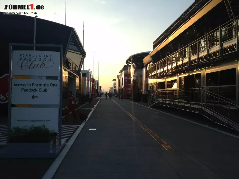 Sonnenuntergang über Budapest: Die Formel 1 wird im Sommer 2013 an den Hungaroring zurückkehren. Foto zur News: Sonnenuntergang über Budapest: Die Formel 1 wird im Sommer 2013 an den Hungaroring zurückkehren.