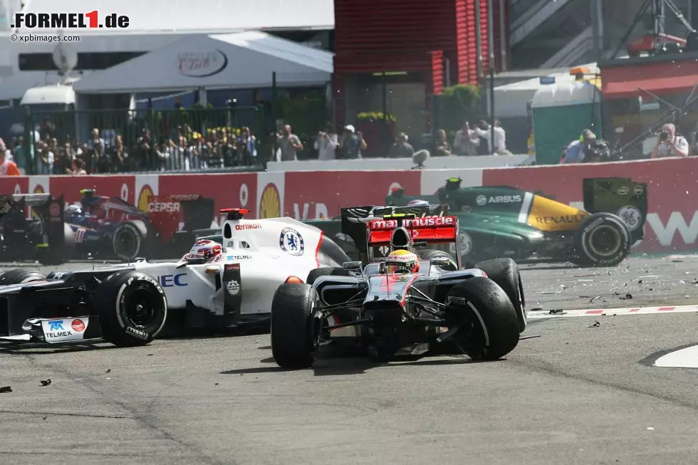 Tuttosport (Italien): "Schrecken für Alonso. Grosjean, Schluss jetzt! Hölle in Spa. Fernando riskiert das Leben wegen Grosjean, zum Glück ist es dann nur noch zu Sachschäden gekommen. Der schwarze Tag für Alonso, Hamilton und Grosjean ist dagegen positiv für Vettel. Er verdient den zweiten Platz. Der Punkteunterschied zu Alonso hat sich stark reduziert." Foto zur News: Tuttosport (Italien): "Schrecken für Alonso. Grosjean, Schluss jetzt! Hölle in Spa. Fernando riskiert das Leben wegen Grosjean, zum Glück ist es dann nur noch zu Sachschäden gekommen. Der schwarze Tag für Alonso, Hamilton und Grosjean ist dagegen positiv für Vettel. Er verdient den zweiten Platz. Der Punkteunterschied zu Alonso hat sich stark reduziert."