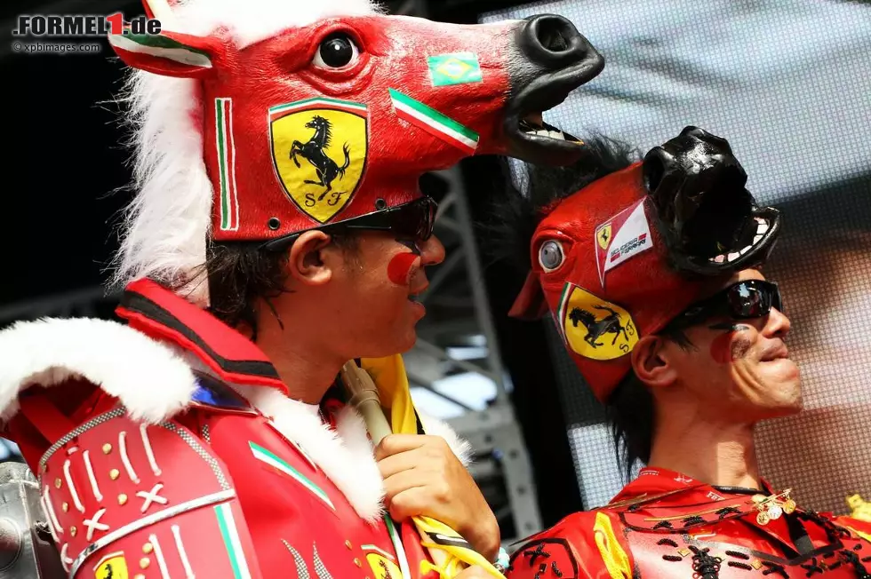 Foto zur News: Die japanische Interpretation des "Cavallino rampante", des springenden Pferdes von Ferrari. Dabei ist in über 60 Jahren WM-Geschichte noch nie ein Japaner für die Scuderia gefahren!