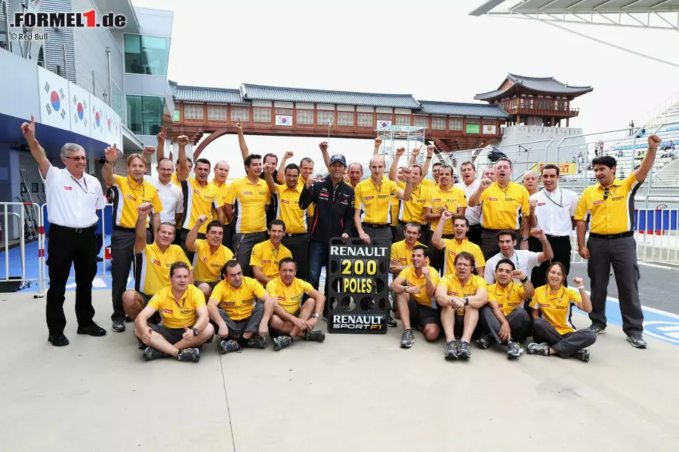 200. Pole-Position für Motorenhersteller Renault: Mark Webber fixiert das Jubiläum 33 Jahre nach der Premiere durch Jean-Pierre Jabouille in Südafrika. Foto zur News: 200. Pole-Position für Motorenhersteller Renault: Mark Webber fixiert das Jubiläum 33 Jahre nach der Premiere durch Jean-Pierre Jabouille in Südafrika.