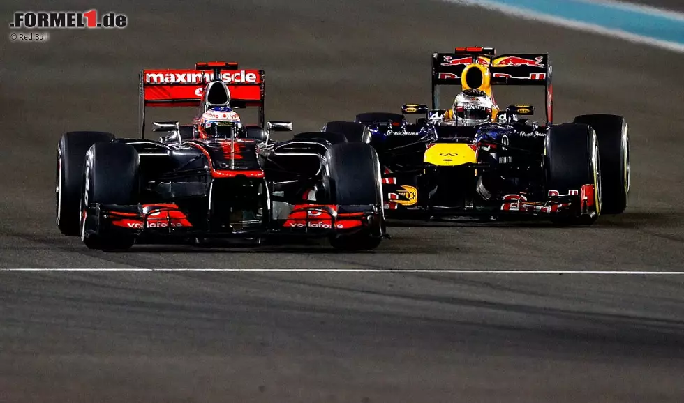 Foto zur News: As (Spanien): "Alonso verkürzt um drei Punkte. Doch die Aufholjagd von Vettel überstrahlt ein weiteres großes Rennen des Asturiers. Der irreale Traum ist weiter möglich."