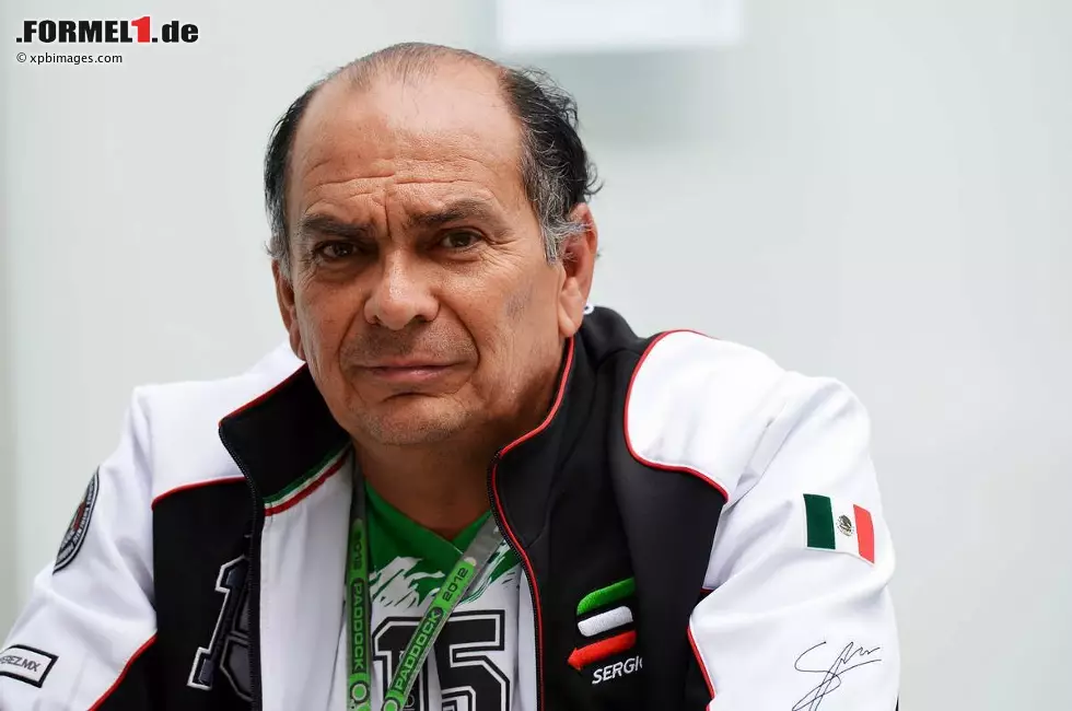 Foto zur News: Sergio Perez&#039; Vater Antonio hat sich in der mexikanischen Presse schon öfter das Maul verbrannt und wurde daher vom Sauber-Team nicht mehr in die Hospitality eingeladen. Zum "Beinahe-Heimspiel" von Sohn "Checo" - Austin liegt nur gut vier Autostunden von der mexikanischen Grenze entfernt - durfte er aber wieder kommen.
