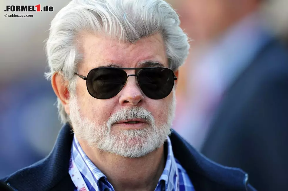 Foto zur News: "Star-Wars"-Erfinder George Lucas kam nicht nur, um seinen neuesten Vier-Milliarden-Dollar-Deal mit Disney zu feiern, sondern auch als Geschäftsmann: Das Computerspiel "Angry Birds Star Wars" trat in Austin als Sponsor des Lotus-Teams auf.