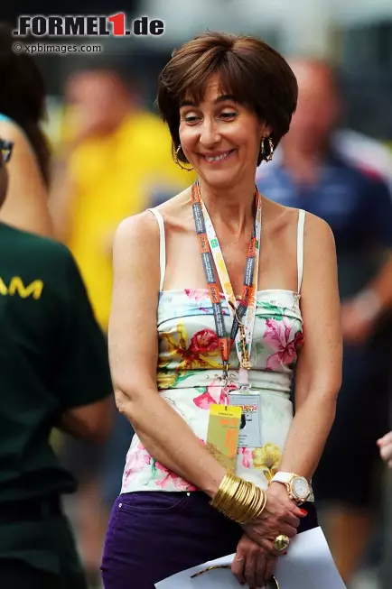 Nachdem ihr Bruder Ayrton in Imola 1994 tödlich verunglückt war, hatte Viviane Senna ihrem Sohn Bruno das Rennfahren verboten. Der ließ sich jedoch nicht davon abhalten und fuhr 2012 für Williams - ausgerechnet jenes Auto also, in dem Ayrton gestorben ist. Foto zur News: Nachdem ihr Bruder Ayrton in Imola 1994 tödlich verunglückt war, hatte Viviane Senna ihrem Sohn Bruno das Rennfahren verboten. Der ließ sich jedoch nicht davon abhalten und fuhr 2012 für Williams - ausgerechnet jenes Auto also, in dem Ayrton gestorben ist.