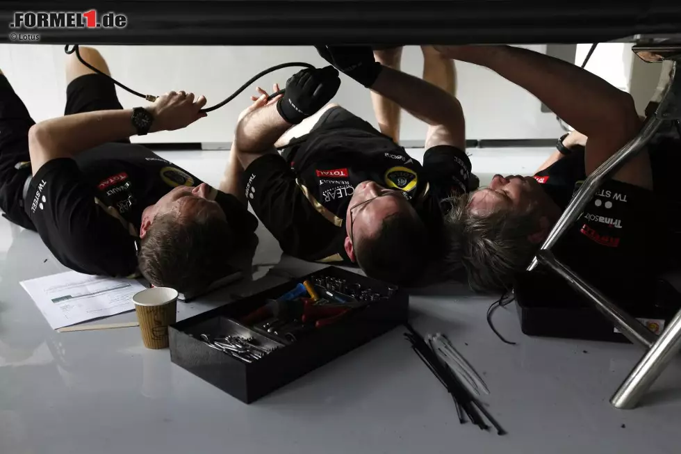 Foto zur News: Anderswo wurde zu dieser Zeit noch hart gearbeitet, etwa in der Lotus-Box...