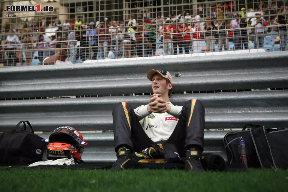 Romain Grosjean konzentriert sich auf das Rennen. Mit Erfolg: Als Dritter fuhr er seinen ersten Podestplatz in der Formel 1 heraus. Foto zur News: Romain Grosjean konzentriert sich auf das Rennen. Mit Erfolg: Als Dritter fuhr er seinen ersten Podestplatz in der Formel 1 heraus.