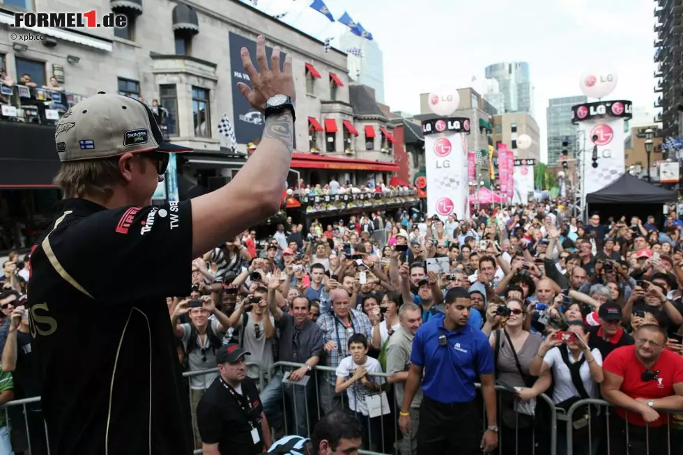 Kaum eine Stadt lebt und atmet die Formel 1 so sehr wie Montreal. Von dieser Atmosphäre, die dieses Jahr ein wenig durch Studentenproteste getrübt wurde, lässt sich sogar "Iceman" Kimi Räikkönen anstecken. Foto zur News: Kaum eine Stadt lebt und atmet die Formel 1 so sehr wie Montreal. Von dieser Atmosphäre, die dieses Jahr ein wenig durch Studentenproteste getrübt wurde, lässt sich sogar "Iceman" Kimi Räikkönen anstecken.