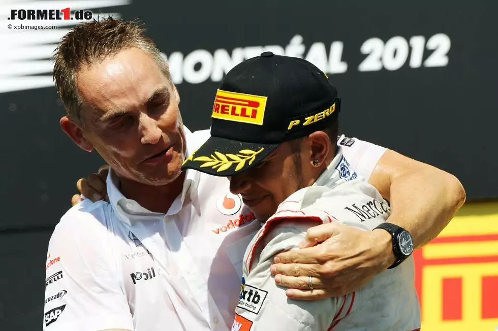 Foto zur News: Daily Mirror (Großbritannien): "McLaren-Maestro: Lewis Hamilton ist der siebte Sieger 2012 nach einem dramatischen Finale. Vergesst die protestierenden Studenten, es war der Tag des Lehrmeisters."