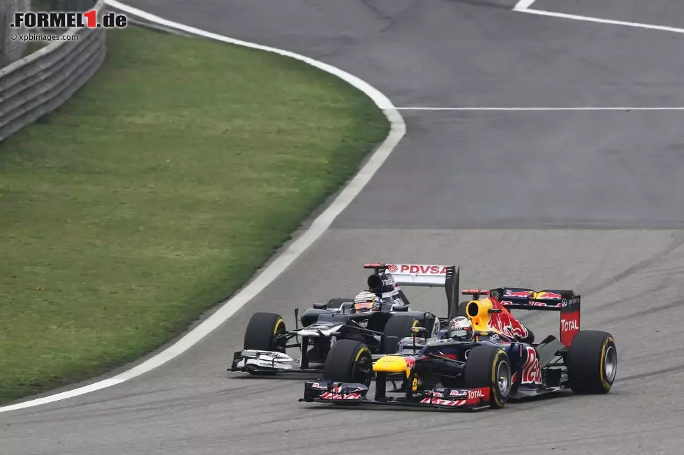 Kurier (Österreich): "Rosberg fährt endgültig aus dem Windschatten seines Vaters und seines großen Teamkollegen. Vettel ist nach miesem Qualifying chancenlos." Foto zur News: Kurier (Österreich): "Rosberg fährt endgültig aus dem Windschatten seines Vaters und seines großen Teamkollegen. Vettel ist nach miesem Qualifying chancenlos."