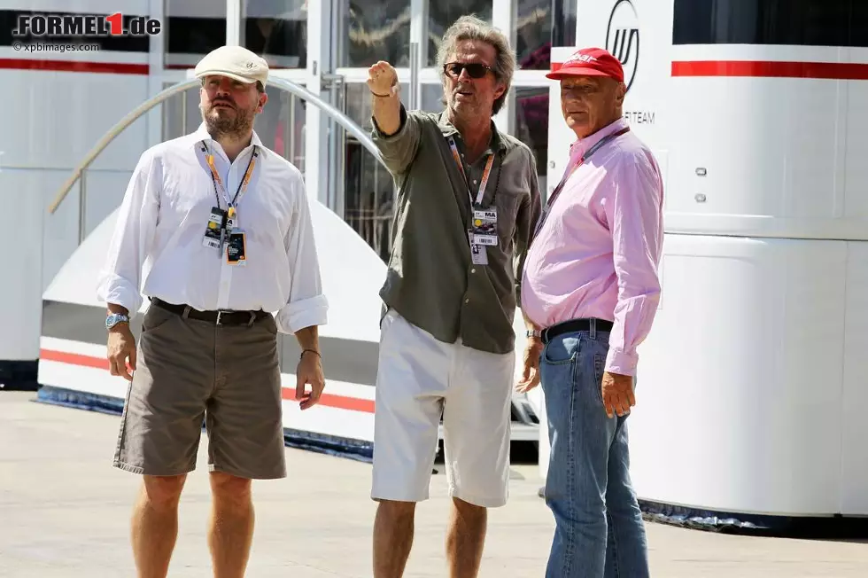 ... und natürlich Eric "Slow Hand" Clapton, seit Jahren begeisterter Formel-1- und Ferrari-Fan sowie guter Freund von Niki Lauda. Foto zur News: ... und natürlich Eric "Slow Hand" Clapton, seit Jahren begeisterter Formel-1- und Ferrari-Fan sowie guter Freund von Niki Lauda.