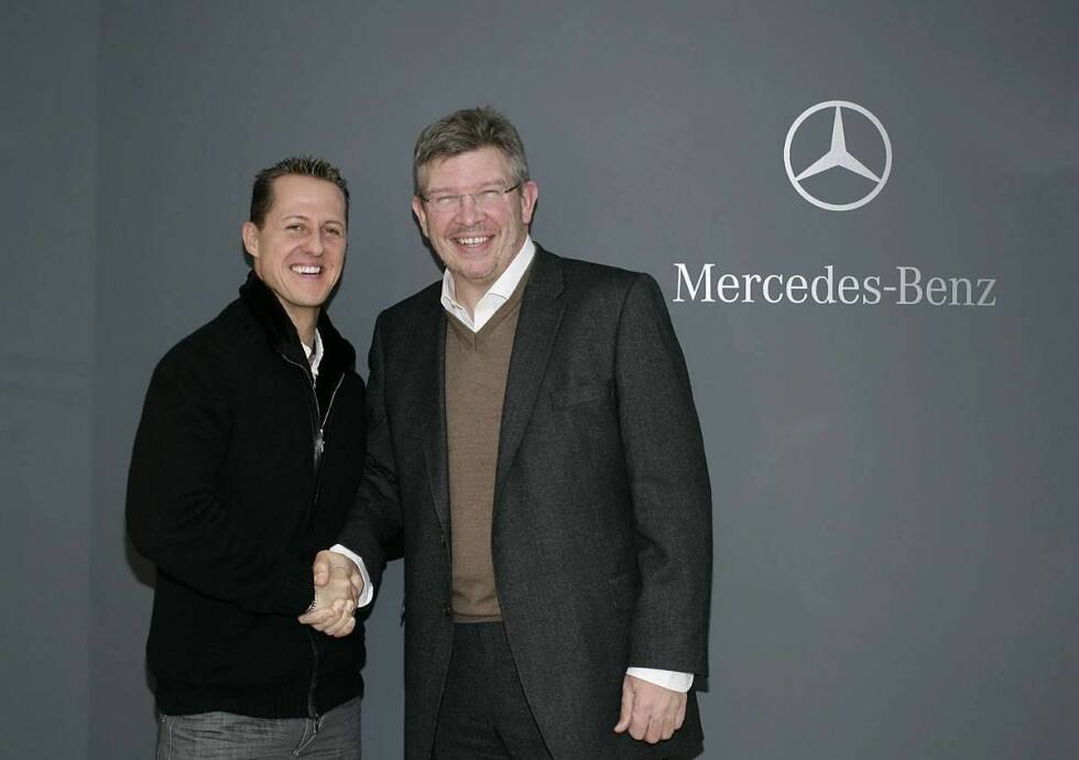 Foto zur News: Dort trifft er mit Ross Brawn einen alten Bekannten wieder. Schumacher hat 88 seiner 91 Formel-1-Rennen unter der Führung des Briten gewonnen. Nur 1996 gelangen ihm auf Ferrari drei Erfolge ohne Brawn im Team.