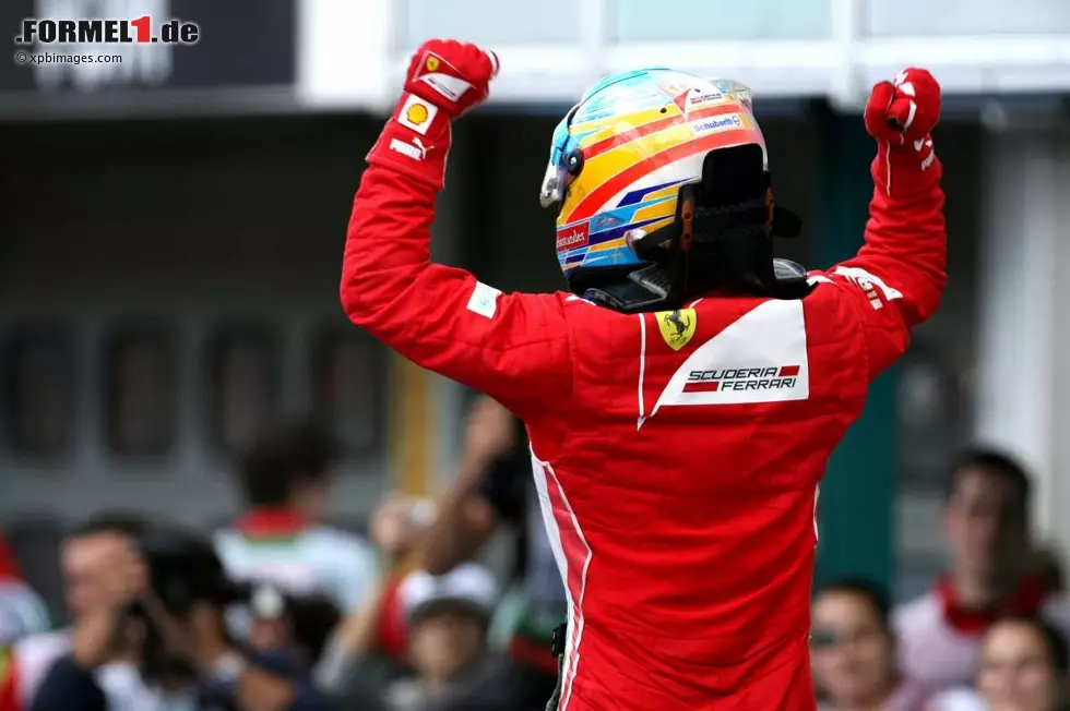 Foto zur News: Krone (Österreich): "Alonso hat wieder einmal gezeigt, dass er derzeit der cleverste Fahrer im Feld ist."