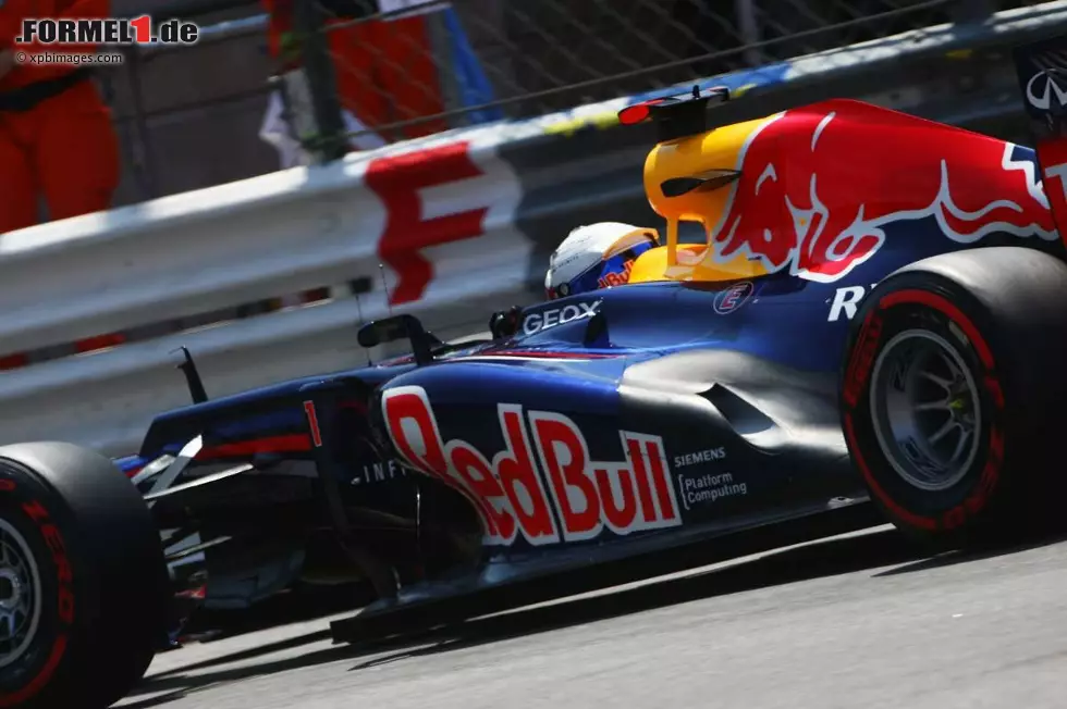 Independent (Großbritannien): "Hätte Vettel es geschafft, bis zum Regen draußen zu bleiben, hätte er den Sieg auf dem Silbertablett gehabt." Foto zur News: Independent (Großbritannien): "Hätte Vettel es geschafft, bis zum Regen draußen zu bleiben, hätte er den Sieg auf dem Silbertablett gehabt."