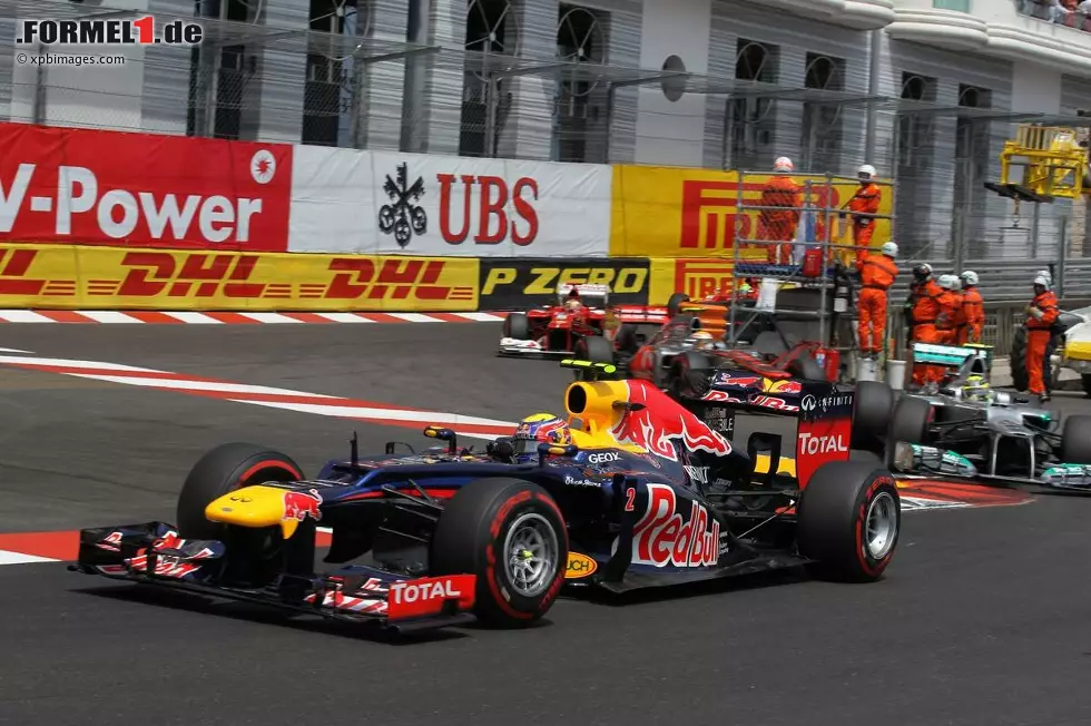 L'Equipe (Frankreich): "Mark Webber gewinnt ein Rennen ohne große Aufregung. Auch wenn die ersten Sechs nur eine Taschentuchbreite auseinanderlagen, wird dieses Rennen nicht in Erinnerung bleiben - außer beim Australier." Foto zur News: L'Equipe (Frankreich): "Mark Webber gewinnt ein Rennen ohne große Aufregung. Auch wenn die ersten Sechs nur eine Taschentuchbreite auseinanderlagen, wird dieses Rennen nicht in Erinnerung bleiben - außer beim Australier."