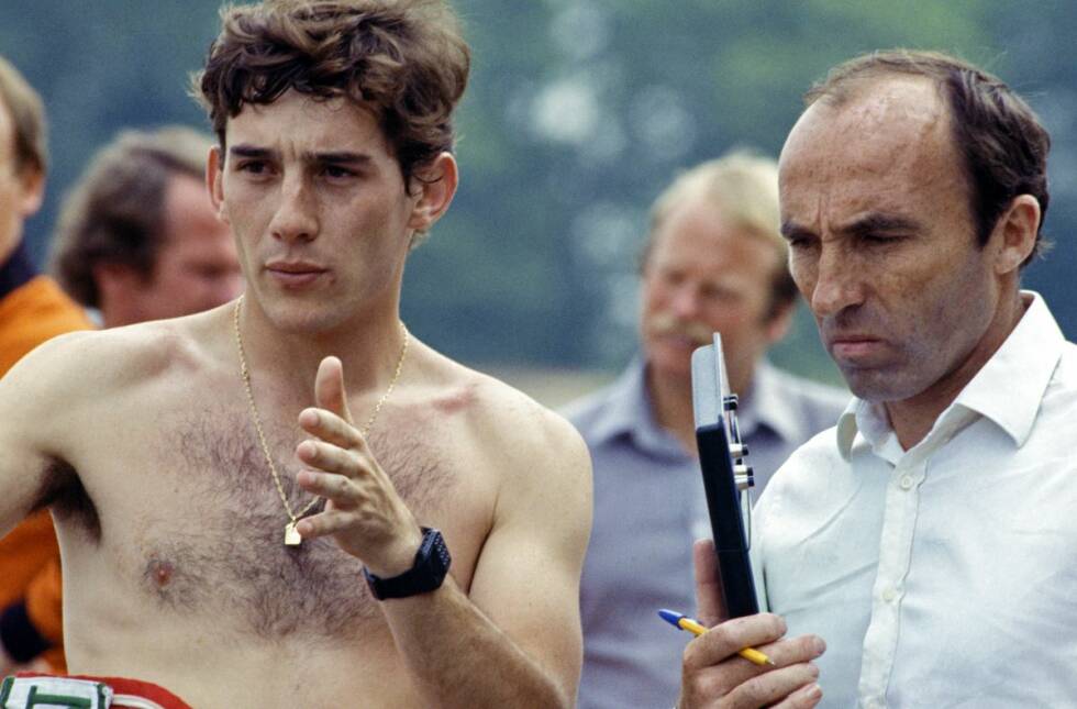 Foto zur News: 1983 testet ein gewisser Ayrton Senna in Donington erstmals ein Formel-1-Auto. Frank Williams will den jungen Brasilianer unbedingt haben, Senna entscheidet sich aber für das Toleman-Team.