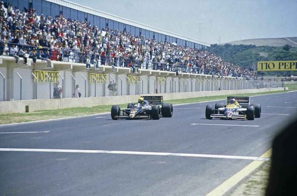 Foto zur News: Nigel Mansell muss sich in Jerez de la Frontera 1986 nur Ayrton Senna geschlagen geben. Bei einem der knappsten Zieleinläufe der Formel-1-Geschichte fehlen dem Williams-Fahrer nur 14 Tausendstelsekunden auf den Sieg.
