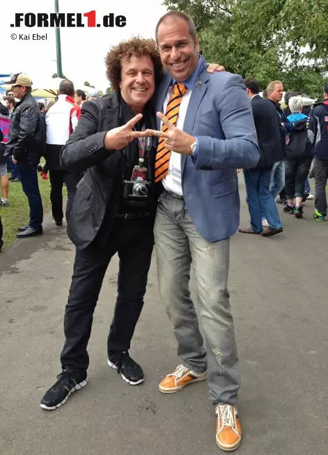Foto zur News: Kai Ebel, "Mister Boxengasse" von RTL und Kolumnist bei Formel1.de, mit seinem langjährigen Kumpel, dem Rockstar Leo Sayer, der nach Australien ausgewandert ist und seit 2009 auch einen australischen Pass besitzt.