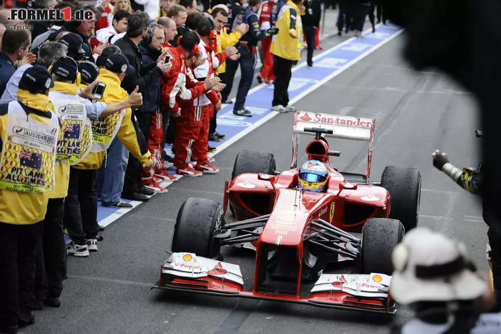 Foto zur News: As (Spanien): &quot;Alonso hat den Ferrari, den er braucht, und zeigt sich auf der Höhe. Nur Räikkönen kostet den Spanier den Sieg.&quot;