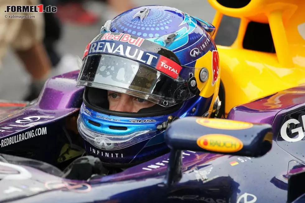 The Telegraph (Großbritannien): "Vettel drängt Webber am Tag des bösen Blutes raus. In einem explosiven Rennen missachtet Vettel dreist die Teamorder, um seinem vor Zorn glühenden Kollegen den Sieg wegzuschnappen." Foto zur News: The Telegraph (Großbritannien): "Vettel drängt Webber am Tag des bösen Blutes raus. In einem explosiven Rennen missachtet Vettel dreist die Teamorder, um seinem vor Zorn glühenden Kollegen den Sieg wegzuschnappen."
