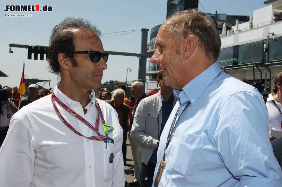 Foto zur News: Diese Herren kennen sich gut: Emanuele Pirro ist heute als FIA-Rennkommissar tätig, Hans-Joachim Stuck als Präsident des Deutschen Motor Sport Bundes (DMSB). Wer hätte gedacht, dass ausgerechnet die beiden mal eine Funktionärs-Laufbahn einschlagen würden?