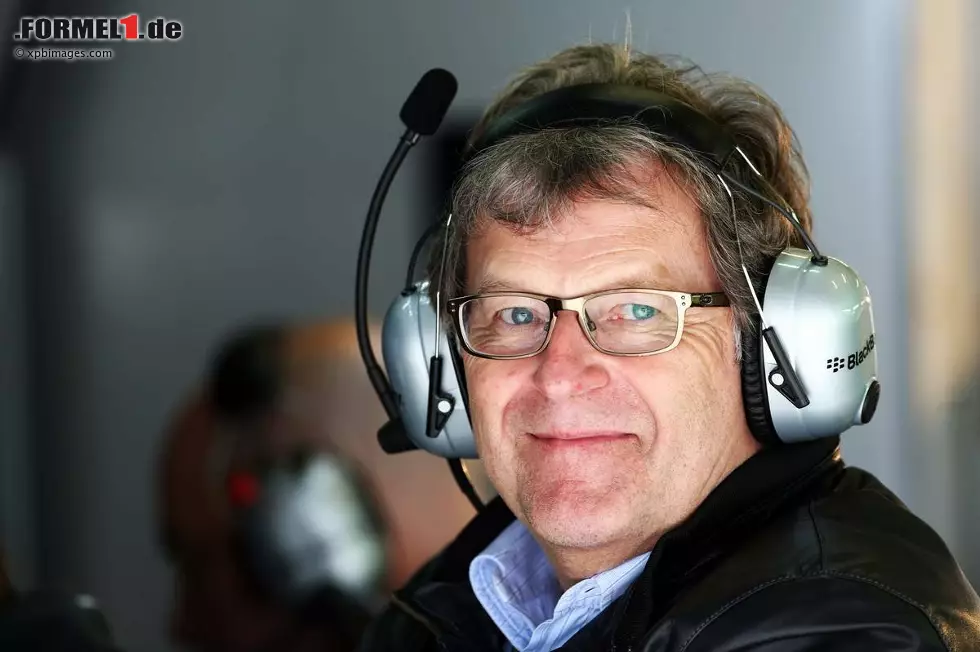 Foto zur News: Er ist wieder da! Nein, wir meinen nicht den ironisch-witzigen Debütroman von Timur Vermes, sondern Norbert Haug, der seit seinem letzten Grand-Prix-Auftritt in Brasilien 2012 völlig untergetaucht war. Haug weiß genau: Der Grundstein für die heutigen Erfolge der Silberpfeile wurde noch unter seiner Regentschaft gesetzt.